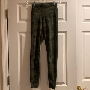 Colorfulkoala Camouflage Leggings XS